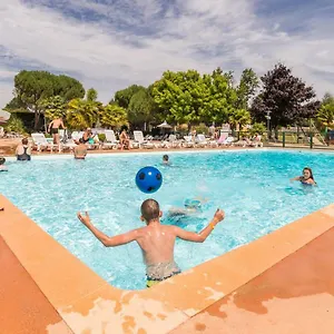 **** Camping Planete Mobil Homes - Château De Galinée France